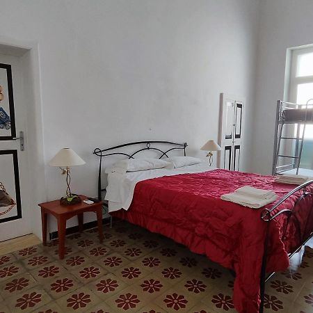 Appartamento Palazzo Antonelli Monopoli Exterior foto